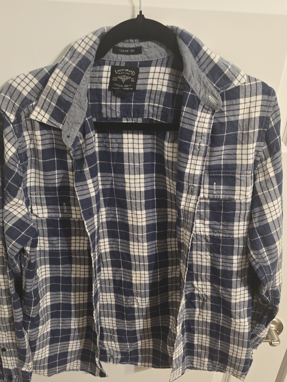 Lucky Brand Men's Blue and White Plaid Button-Up Shirt F 324